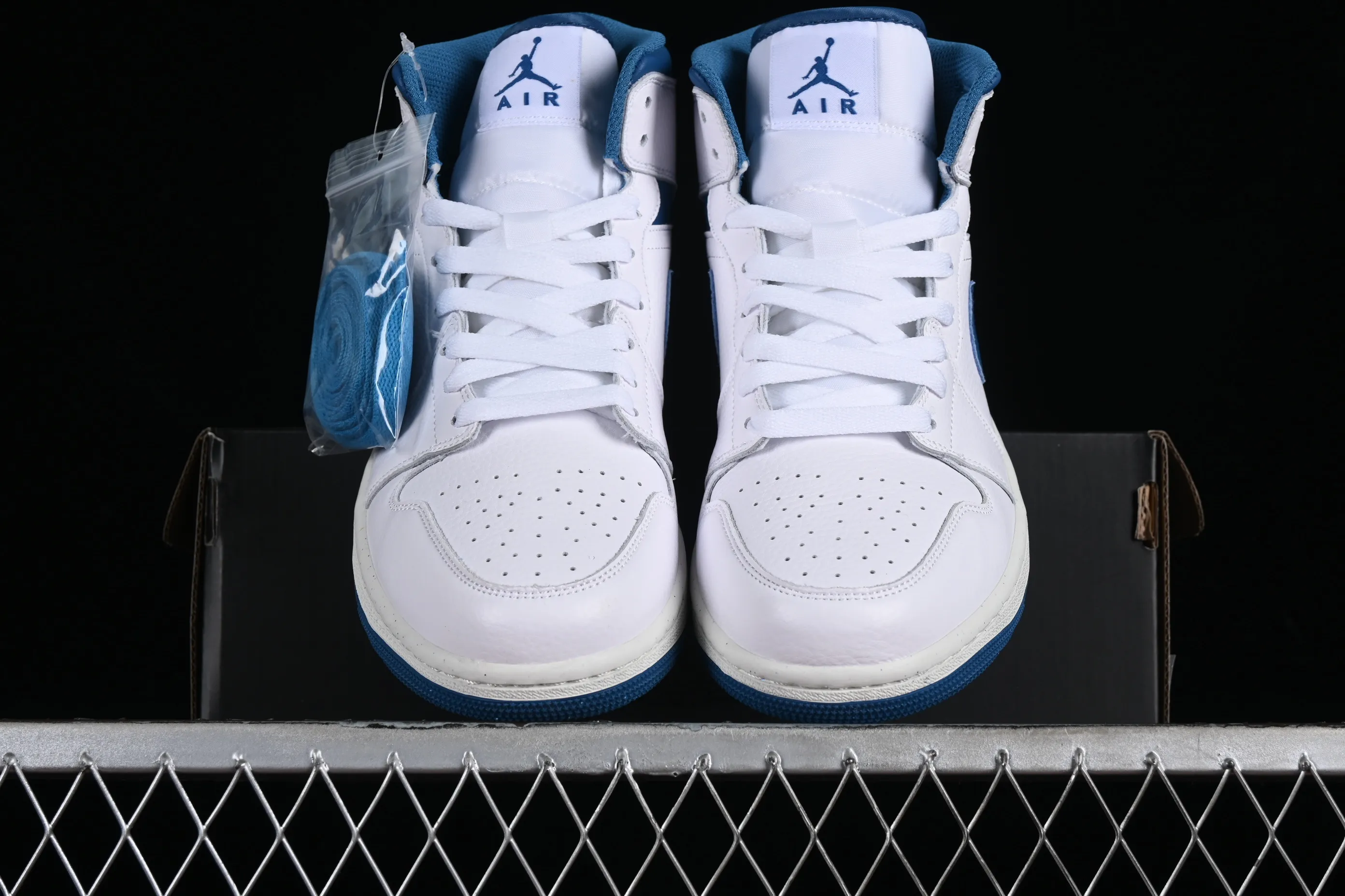 All categories Air Jordan Jordan series basketball shoes Air Jordan 1 Mid Air Jordan 1 Mid "Industrial Blue" AJ1 Joe 1 smoke gray jade Chinese culture basketball shoes FN5215-141